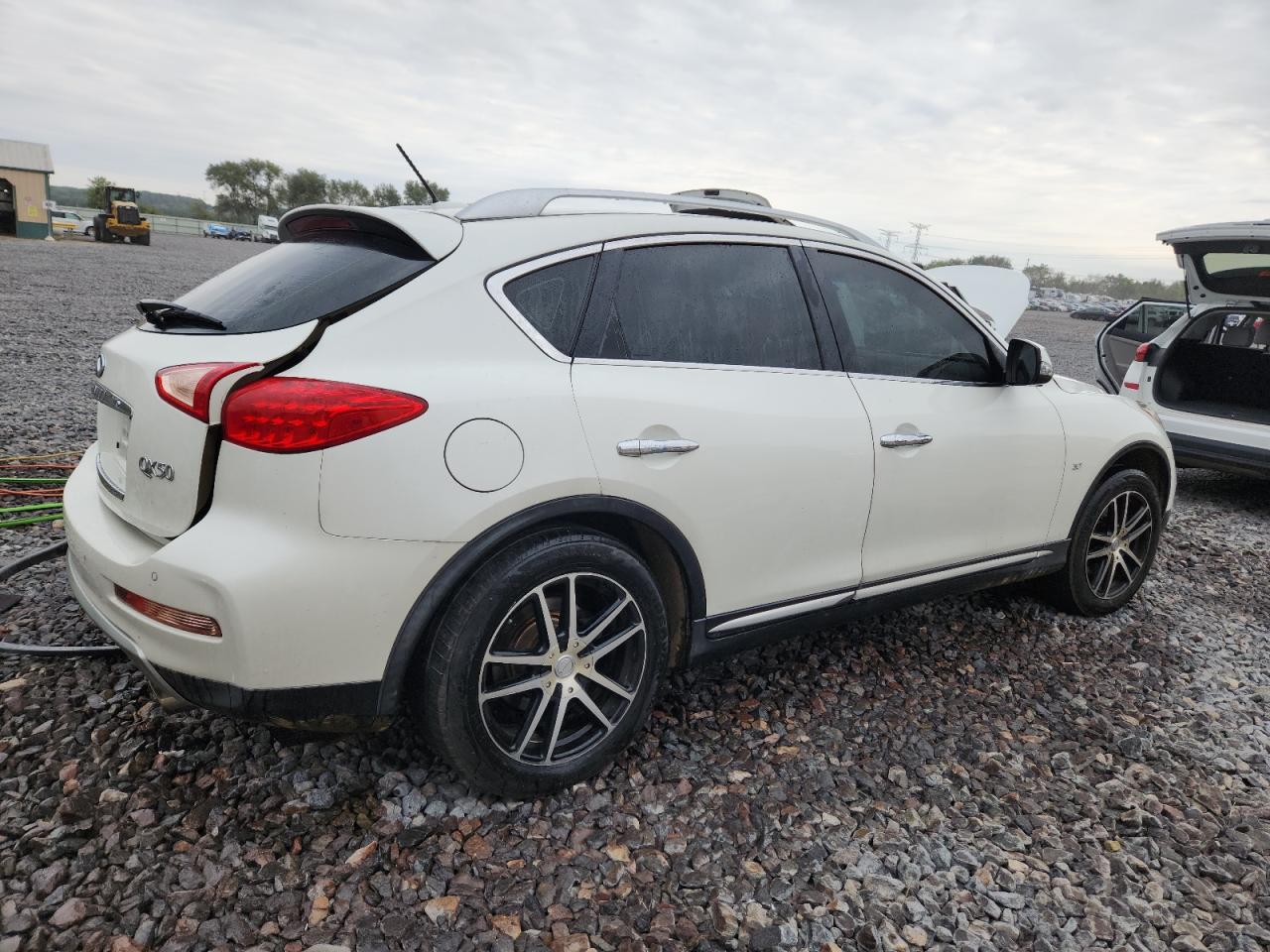 2016 Infiniti Qx50 - Image 3