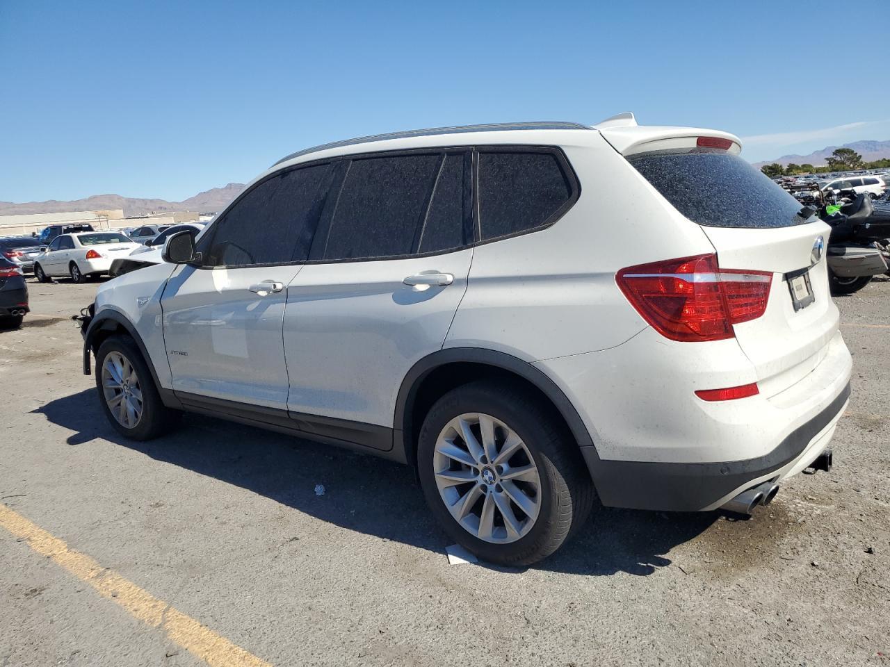 2017 BMW X3 Sdrive28I - Фото 2