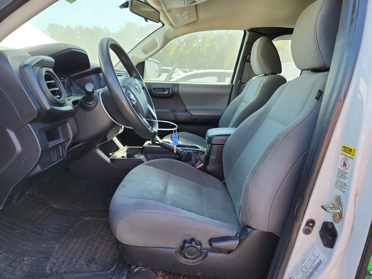 2017 Toyota Tacoma Access Cab - Image 7