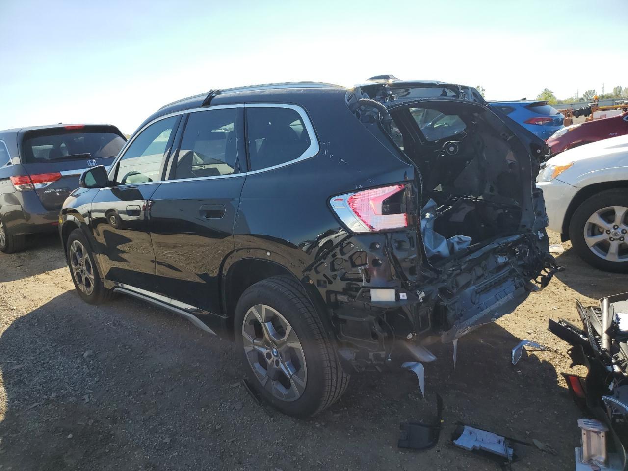 2025 BMW X1 xDrive28I - Image 2