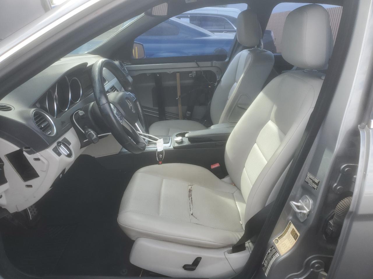 2012 Mercedes-Benz C 250 - Фото 7