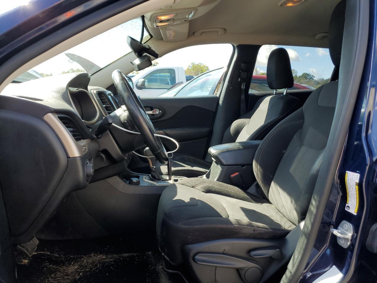 2015 Jeep Cherokee Latitude - Image 7