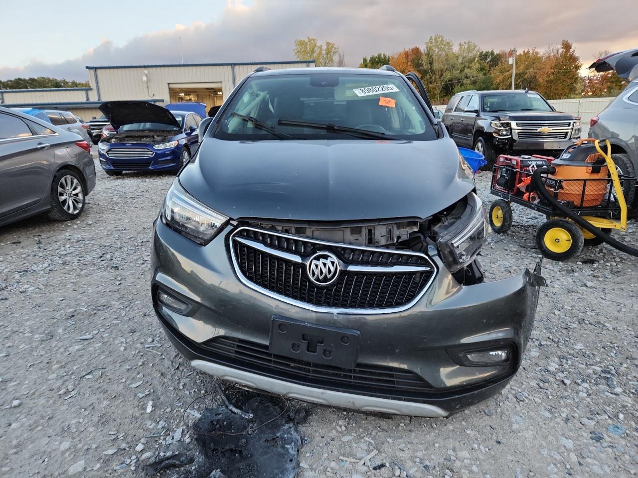2017 Buick Encore Sport Touring - Image 5