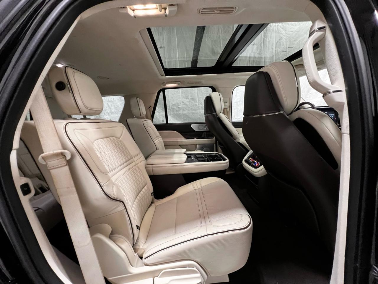 2019 Lincoln Navigator Black Label - Image 6