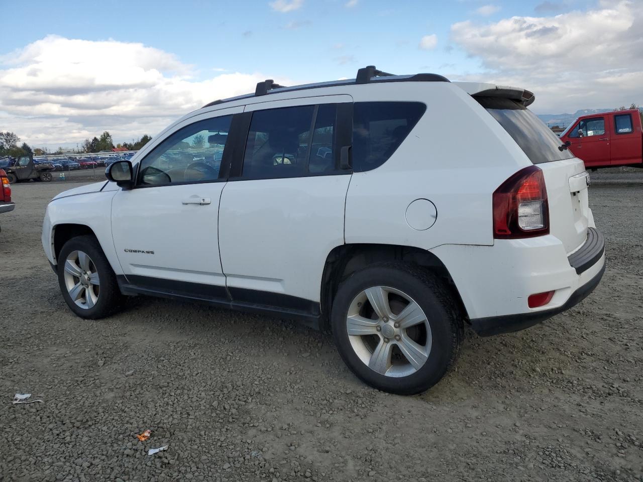 2017 Jeep Compass Sport - Фото 2