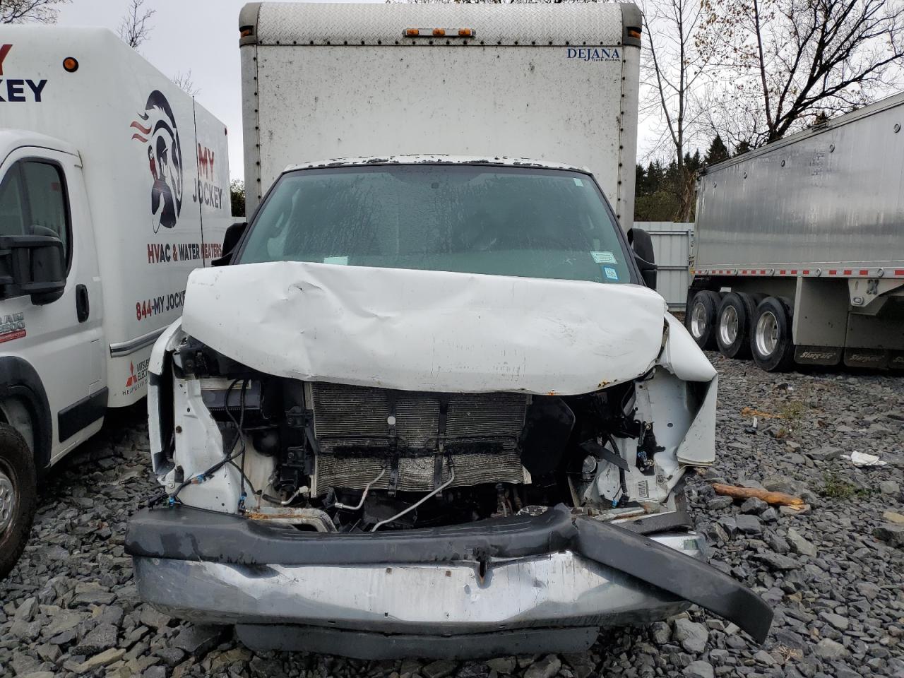 2016 Chevrolet Express G4500 - Фото 5