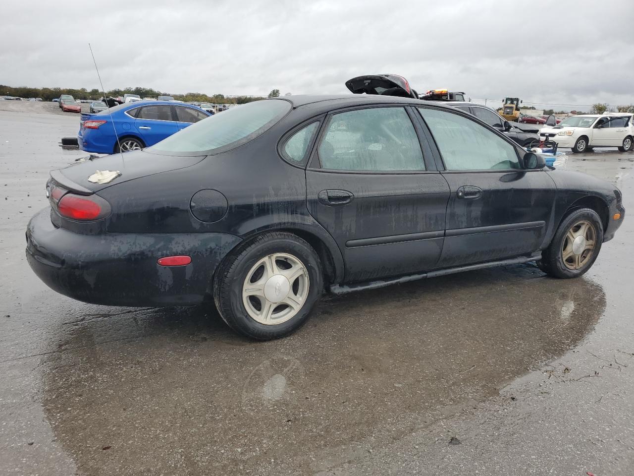 1999 Ford Taurus Se - Image 3
