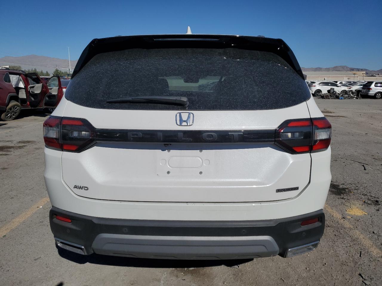 2023 Honda Pilot Touring - Фото 6