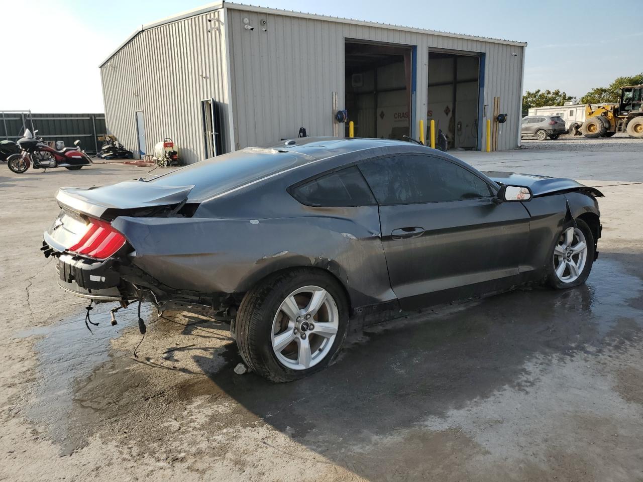 2019 Ford Mustang - Фото 3