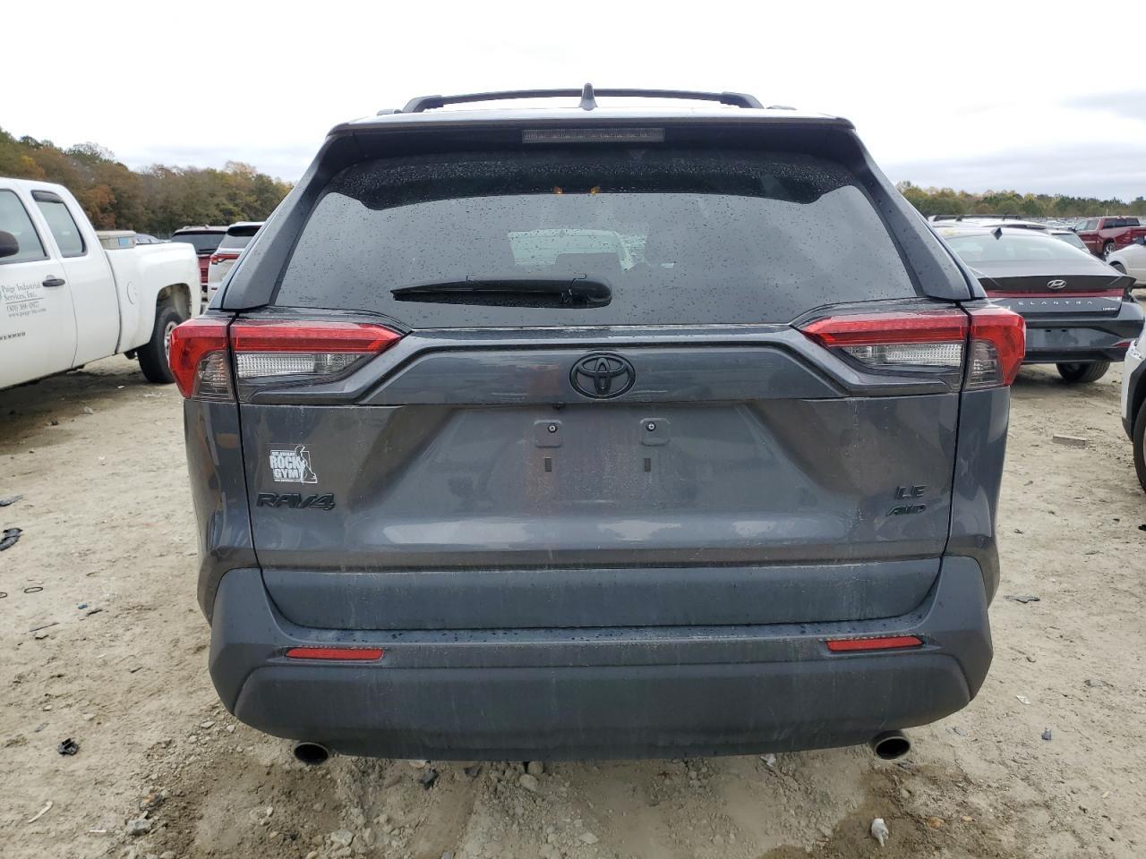 2020 Toyota Rav4 Le - Image 6
