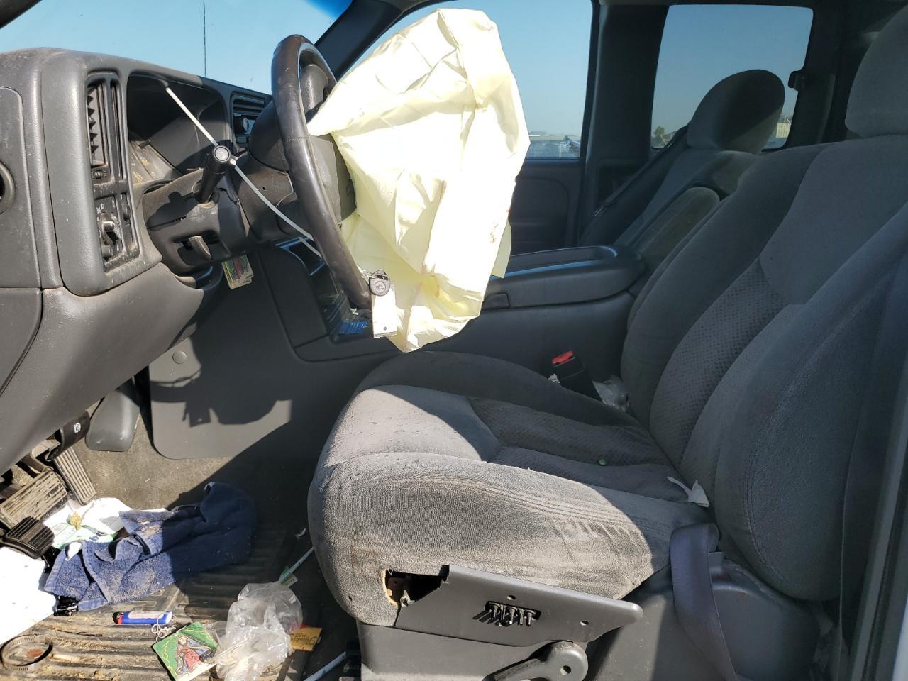 2003 Chevrolet Silverado C1500 - Image 7