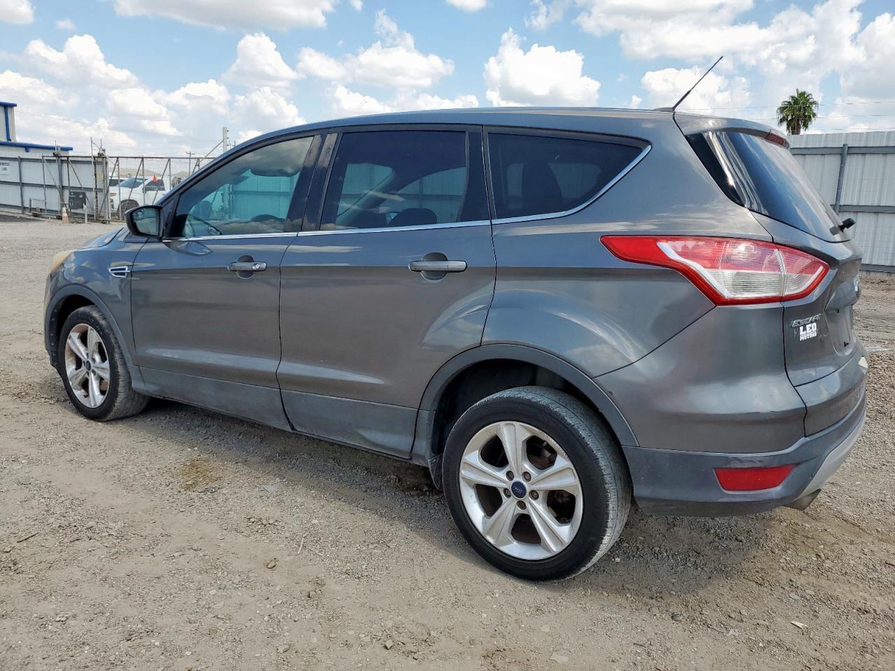 2014 Ford Escape Se - Image 2