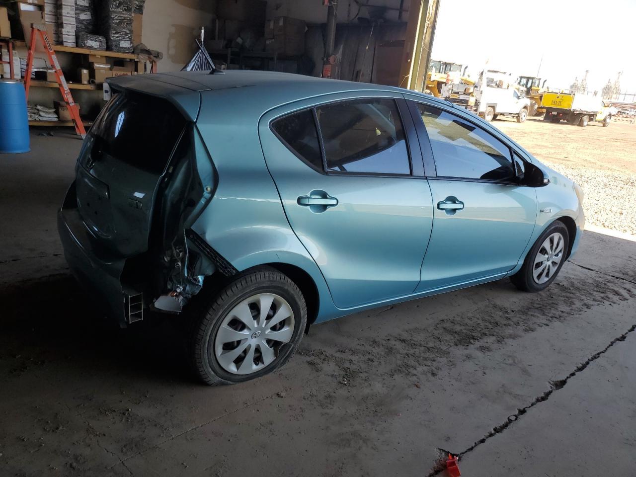 2013 Toyota Prius C - Фото 3