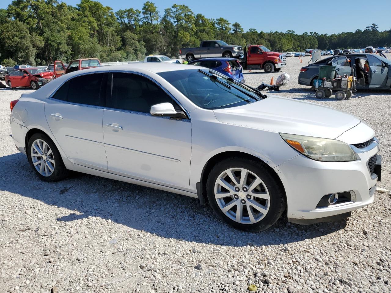 2015 Chevrolet Malibu 2Lt - Image 4