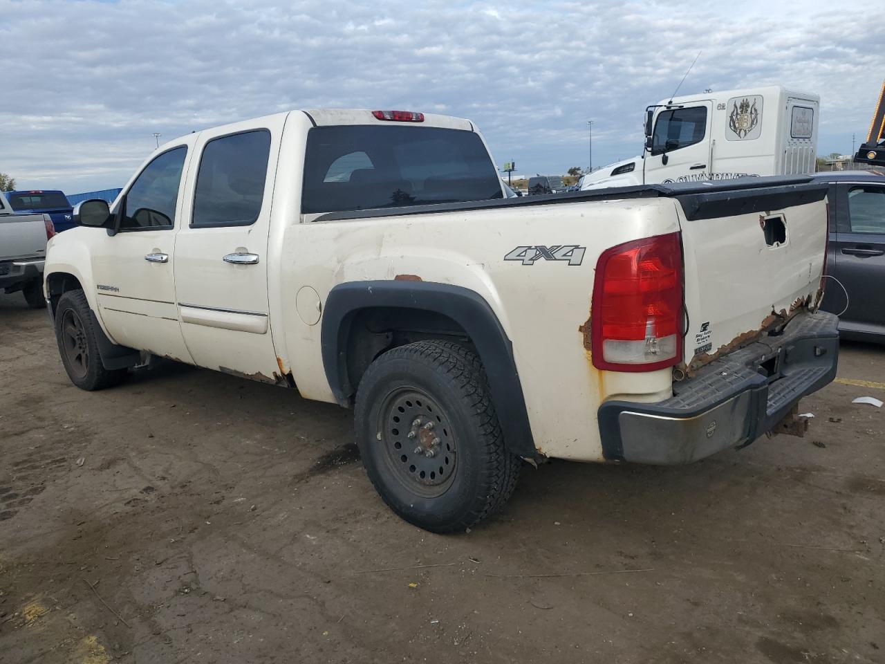2009 GMC Sierra K1500 - Фото 2