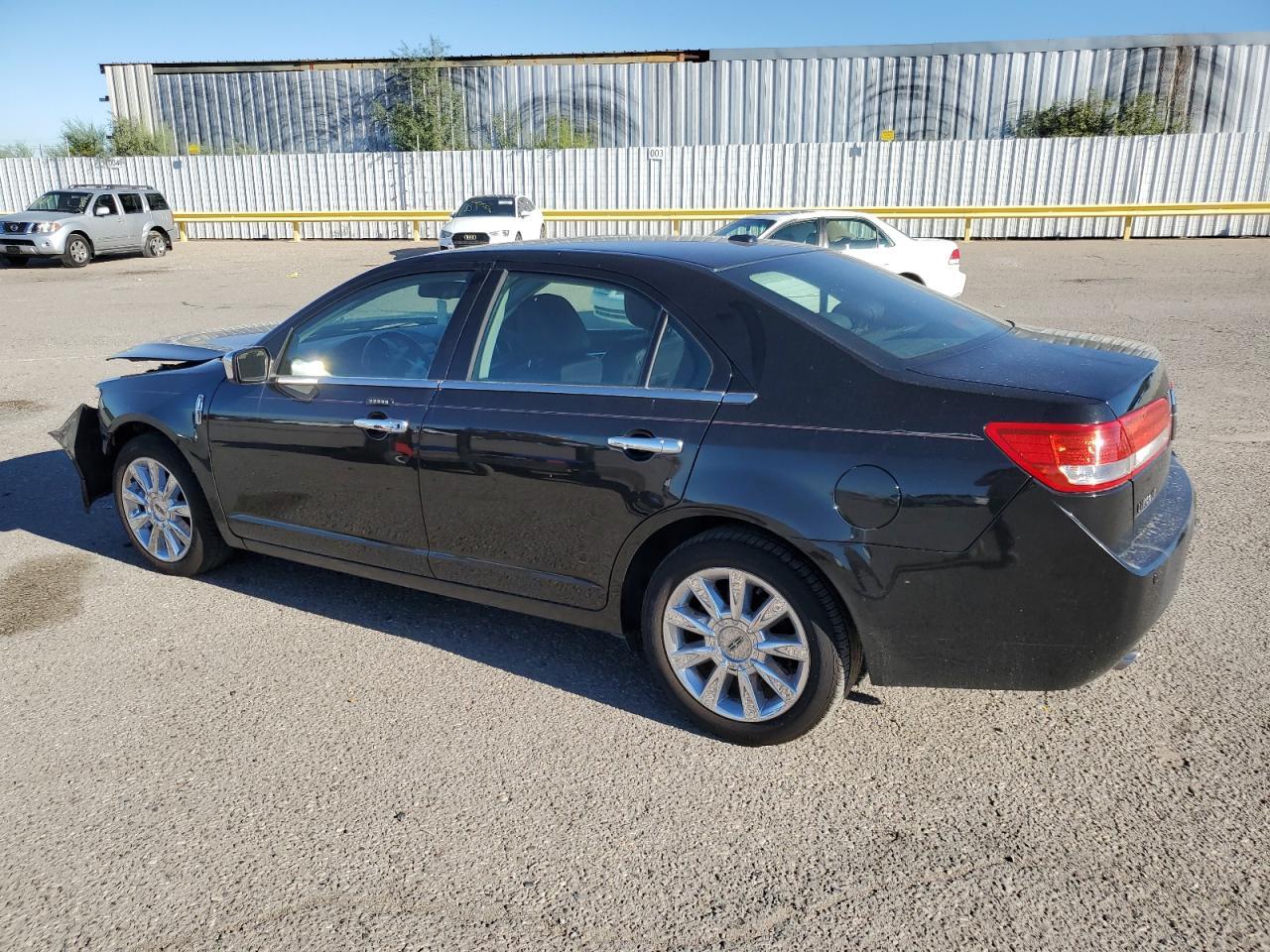 2010 Lincoln Mkz - Image 2