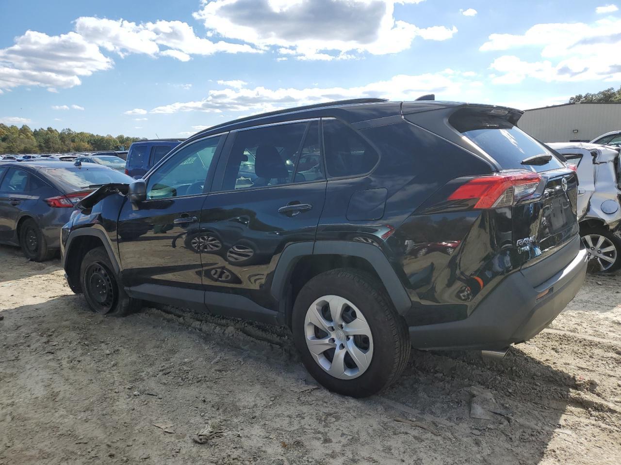 2020 Toyota Rav4 Le - Фото 2