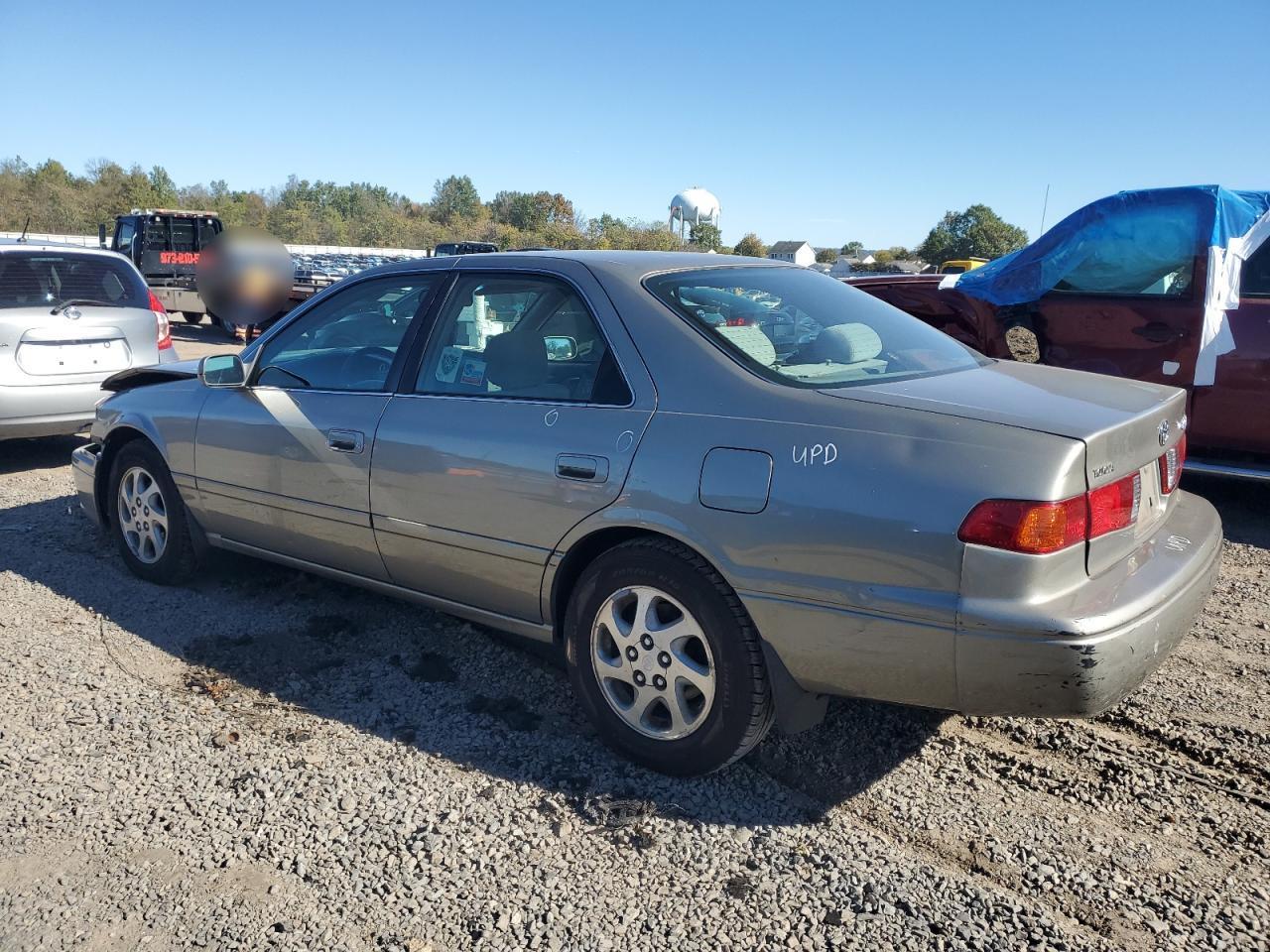 2001 Toyota Camry Ce - Image 2