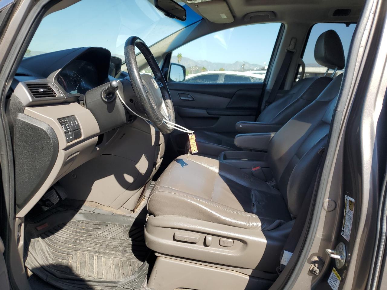 2011 Honda Odyssey Touring - Фото 7