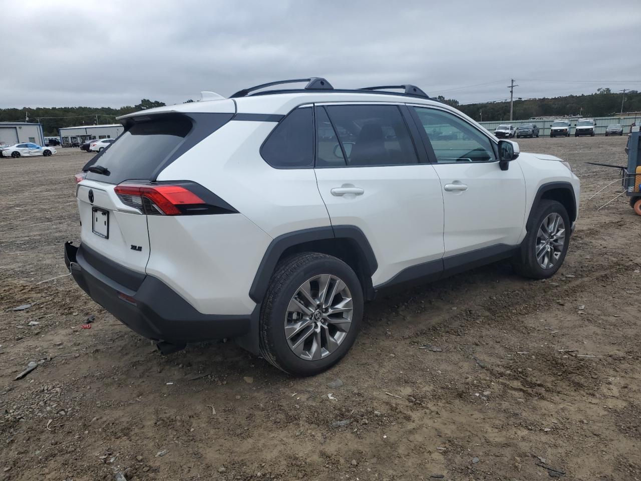 2024 Toyota Rav4 Xle Premium - Фото 3