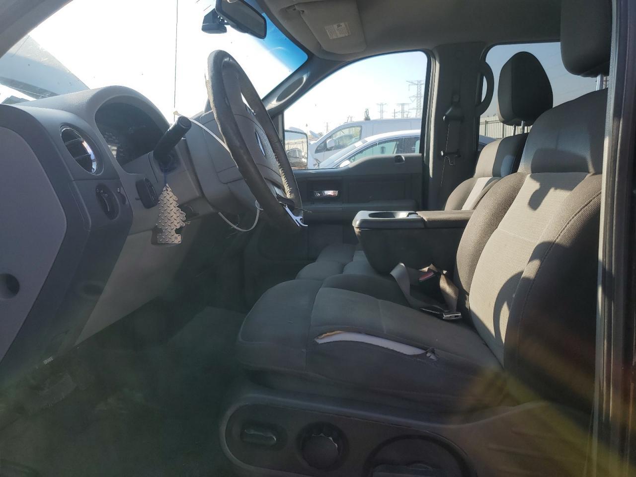 2006 Ford F150 Supercrew - Image 7