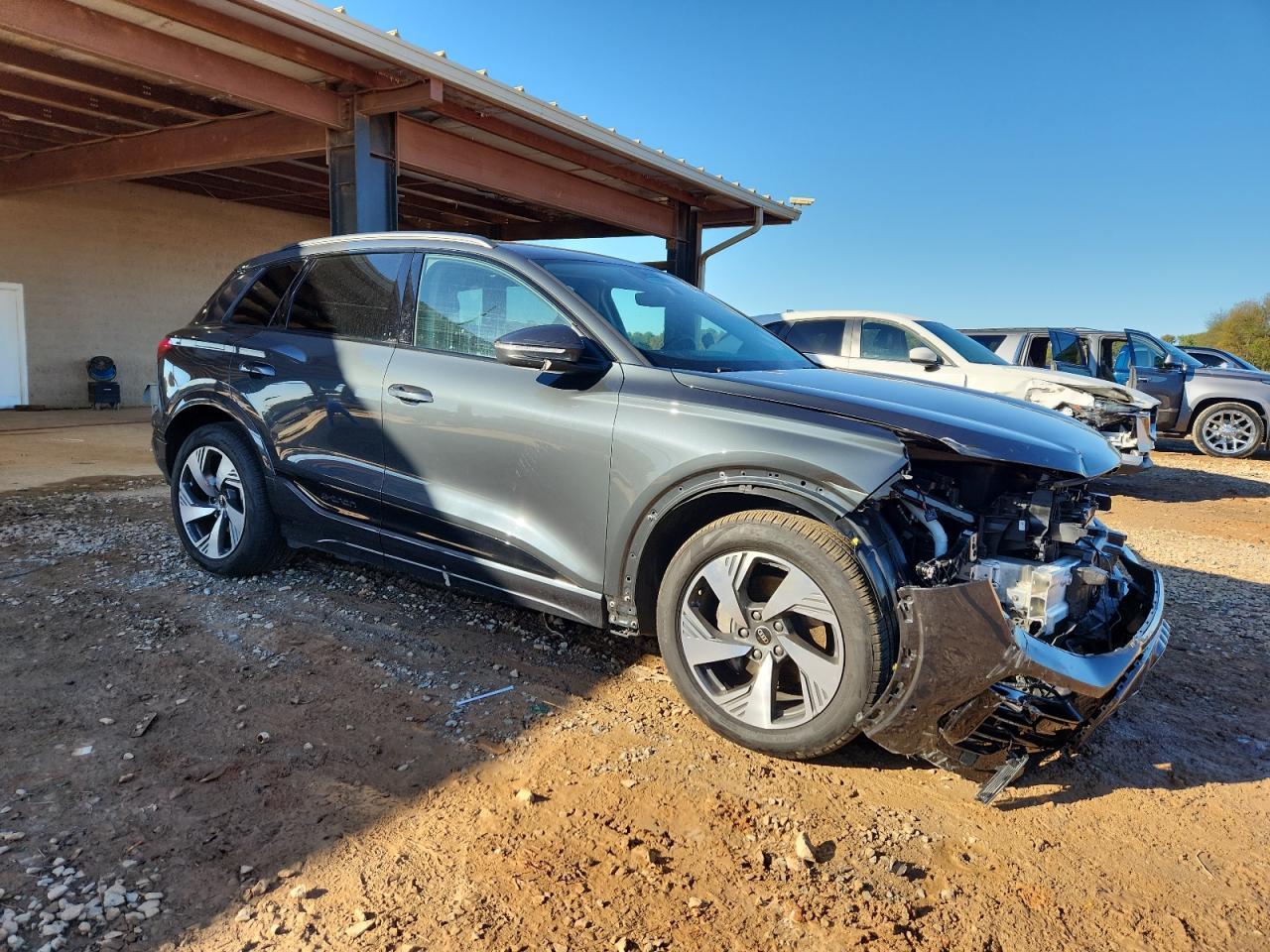 2025 Audi Q6 E-Tron Premium Plus - Image 4