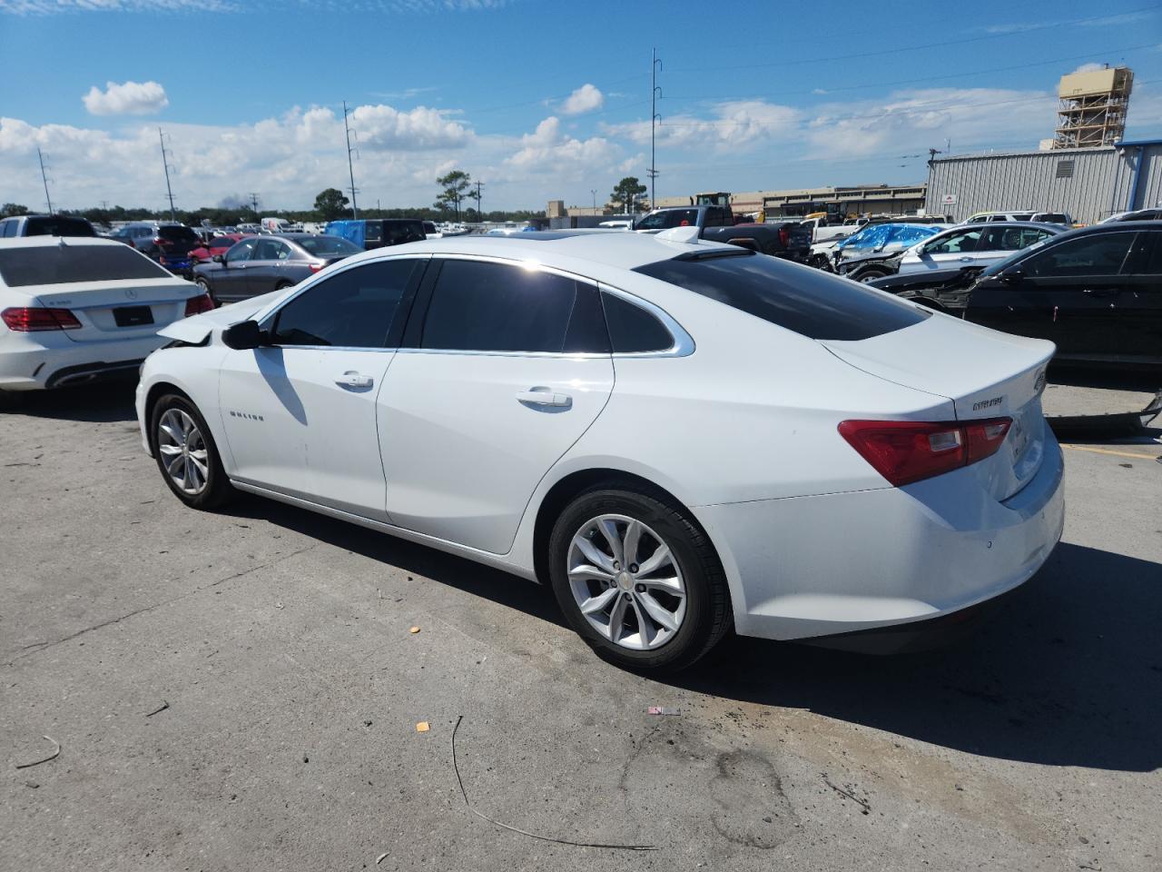 2024 Chevrolet Malibu Lt - Фото 2