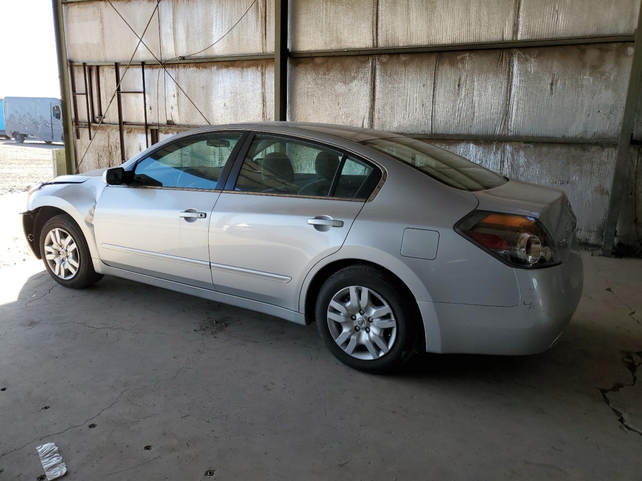 2010 Nissan Altima Base - Фото 2