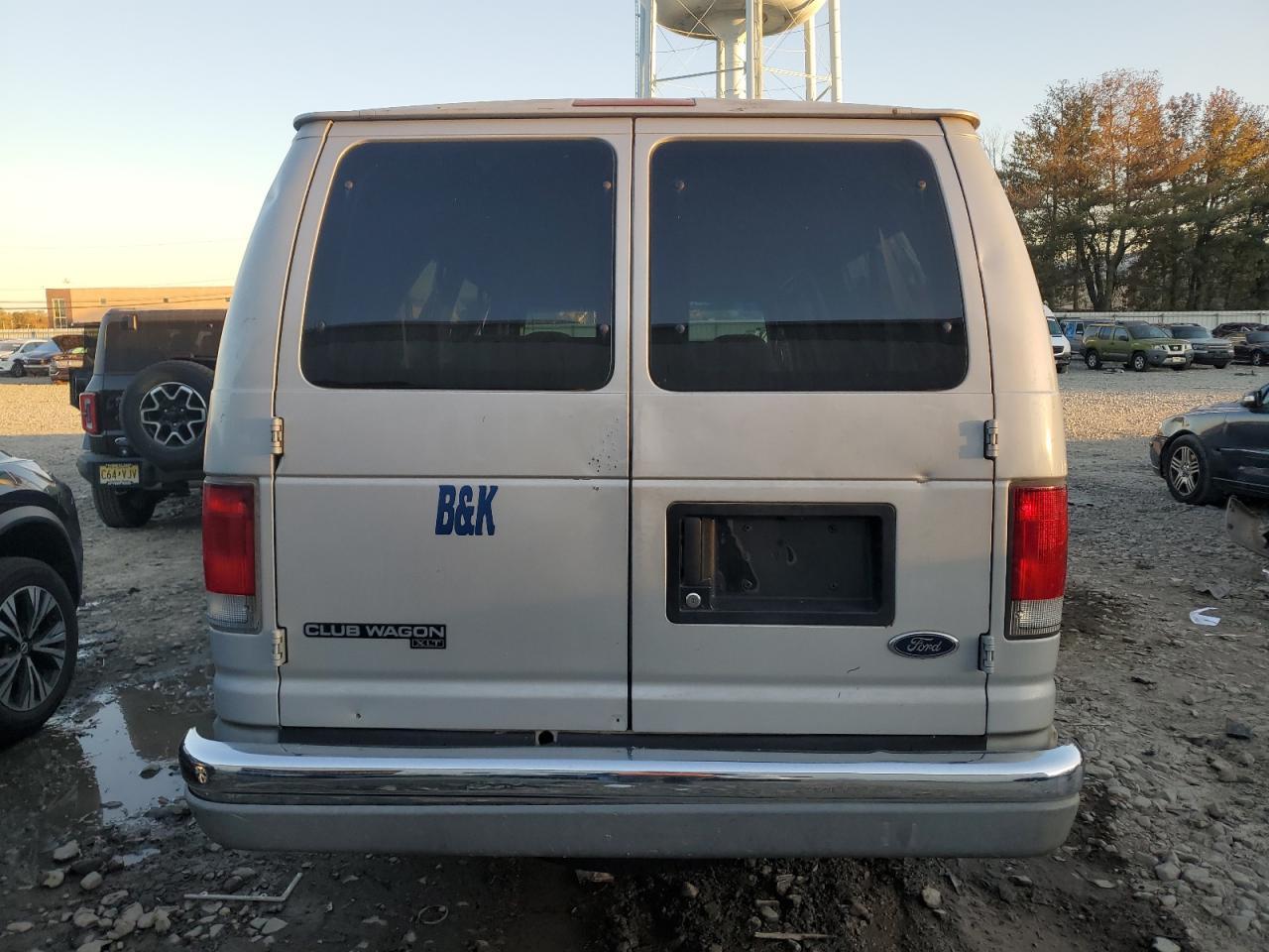 1998 Ford Econoline - Image 6