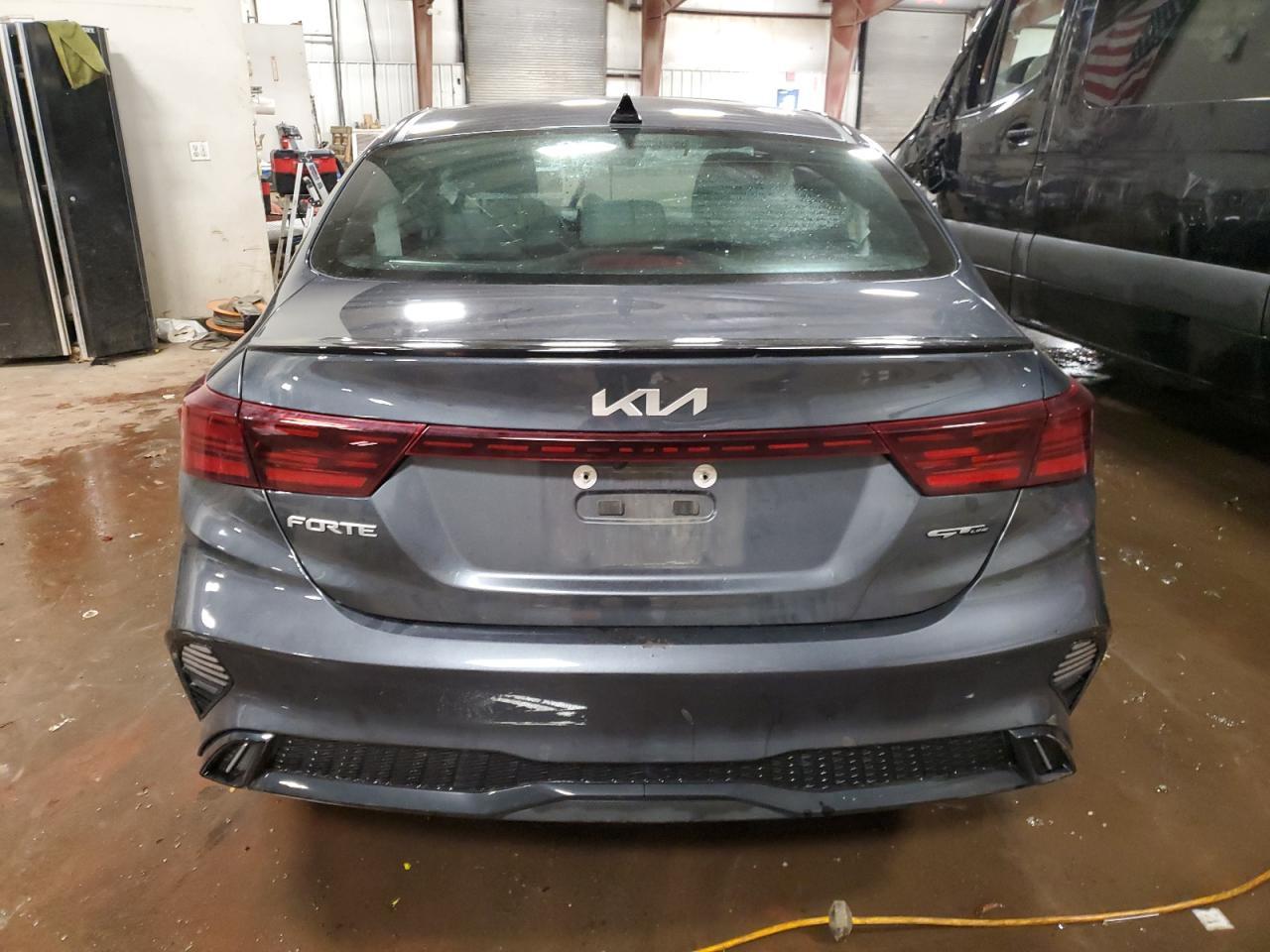 2024 Kia Forte Gt Line - Фото 6