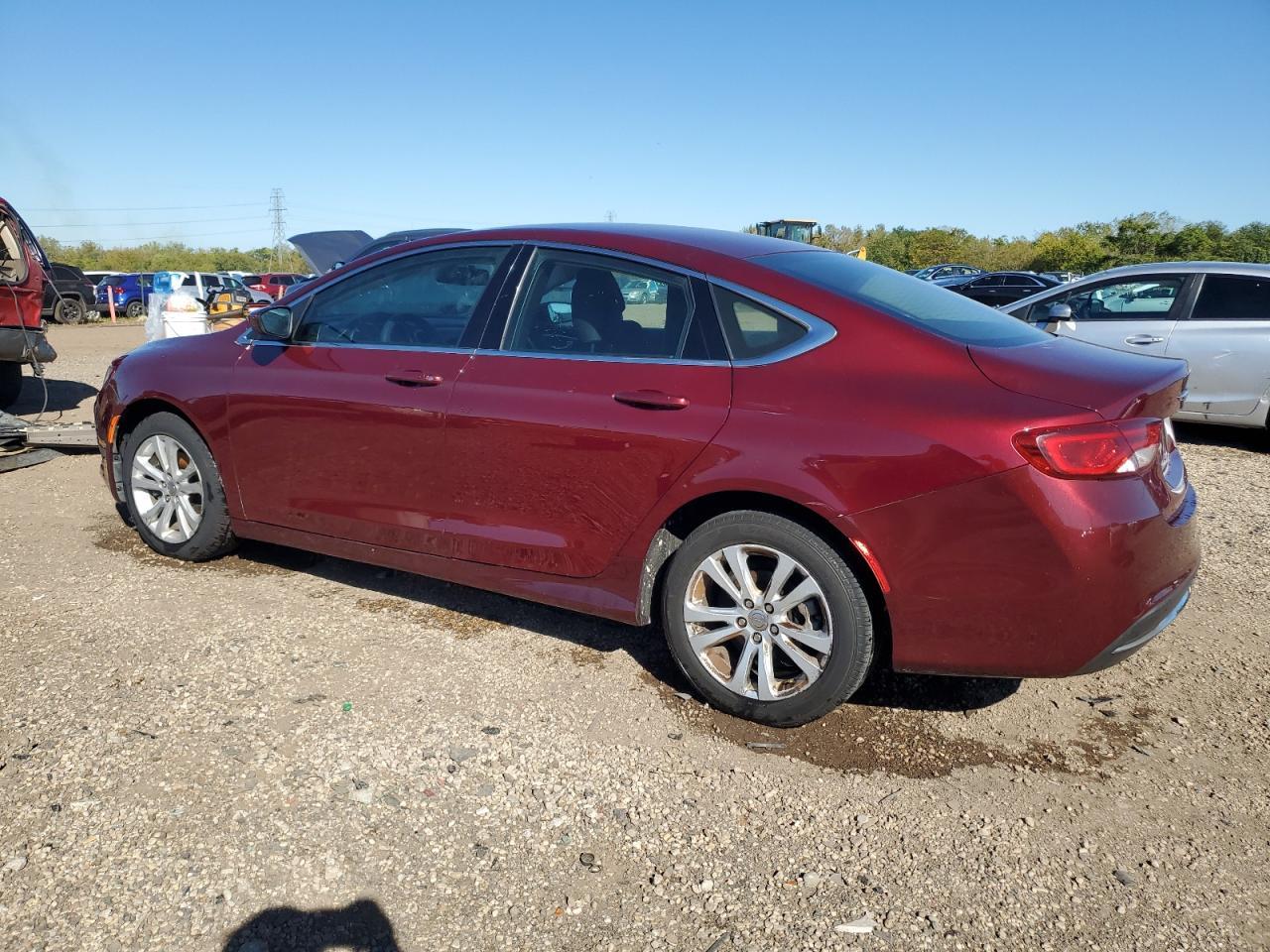 2015 Chrysler 200 Limited - Фото 2