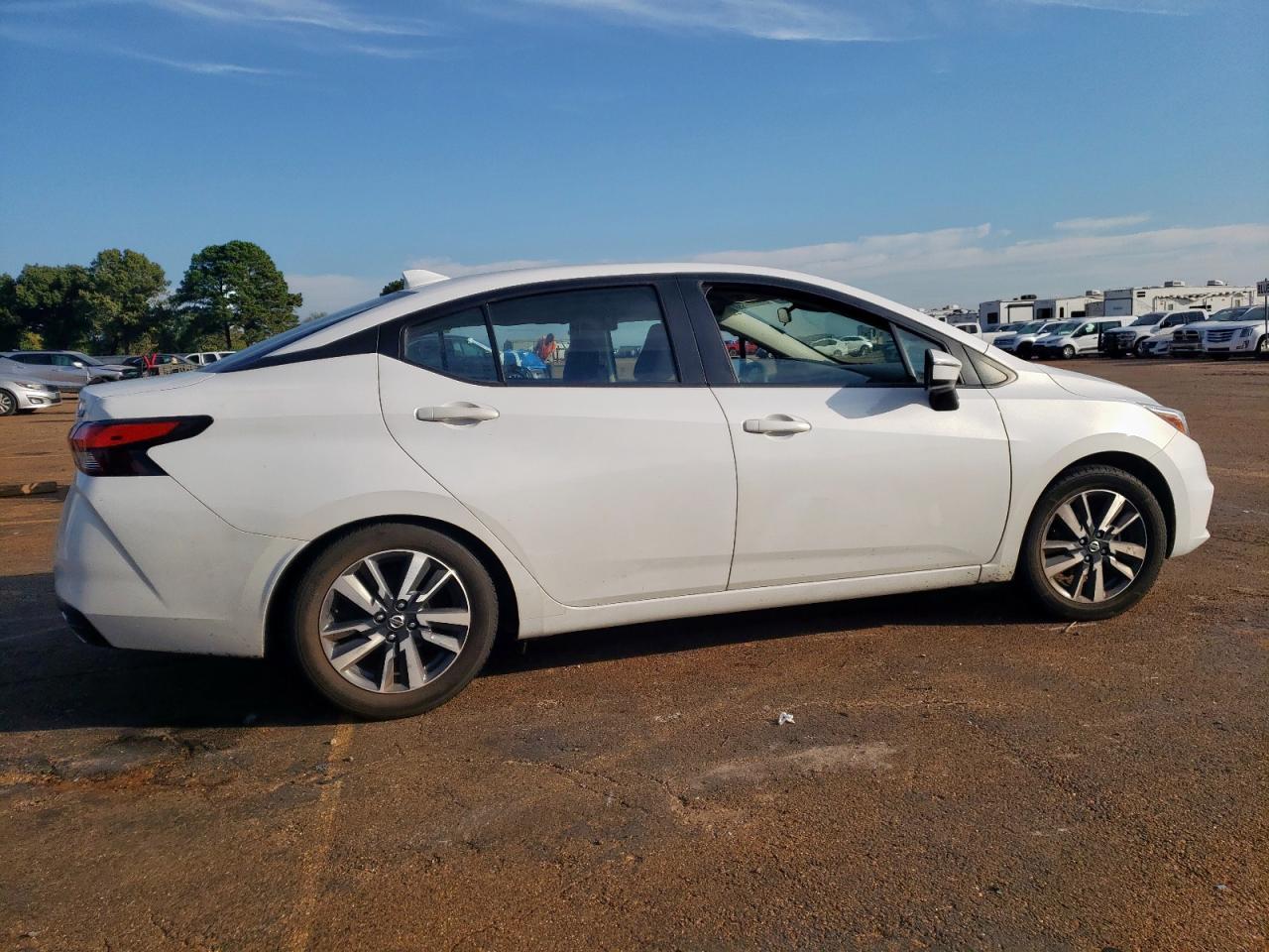 2021 Nissan Versa Sv - Фото 3