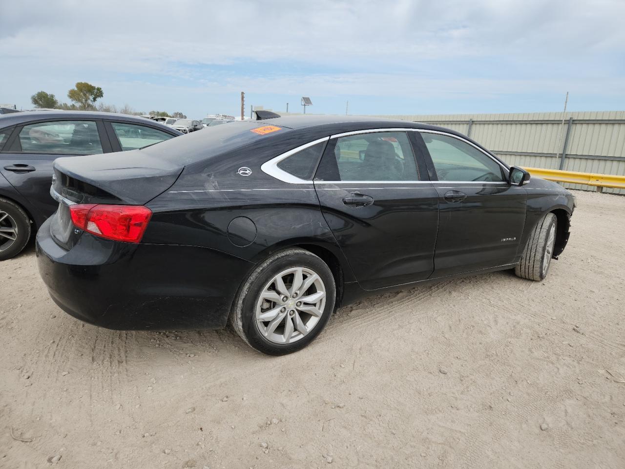 2019 Chevrolet Impala Lt - Фото 3