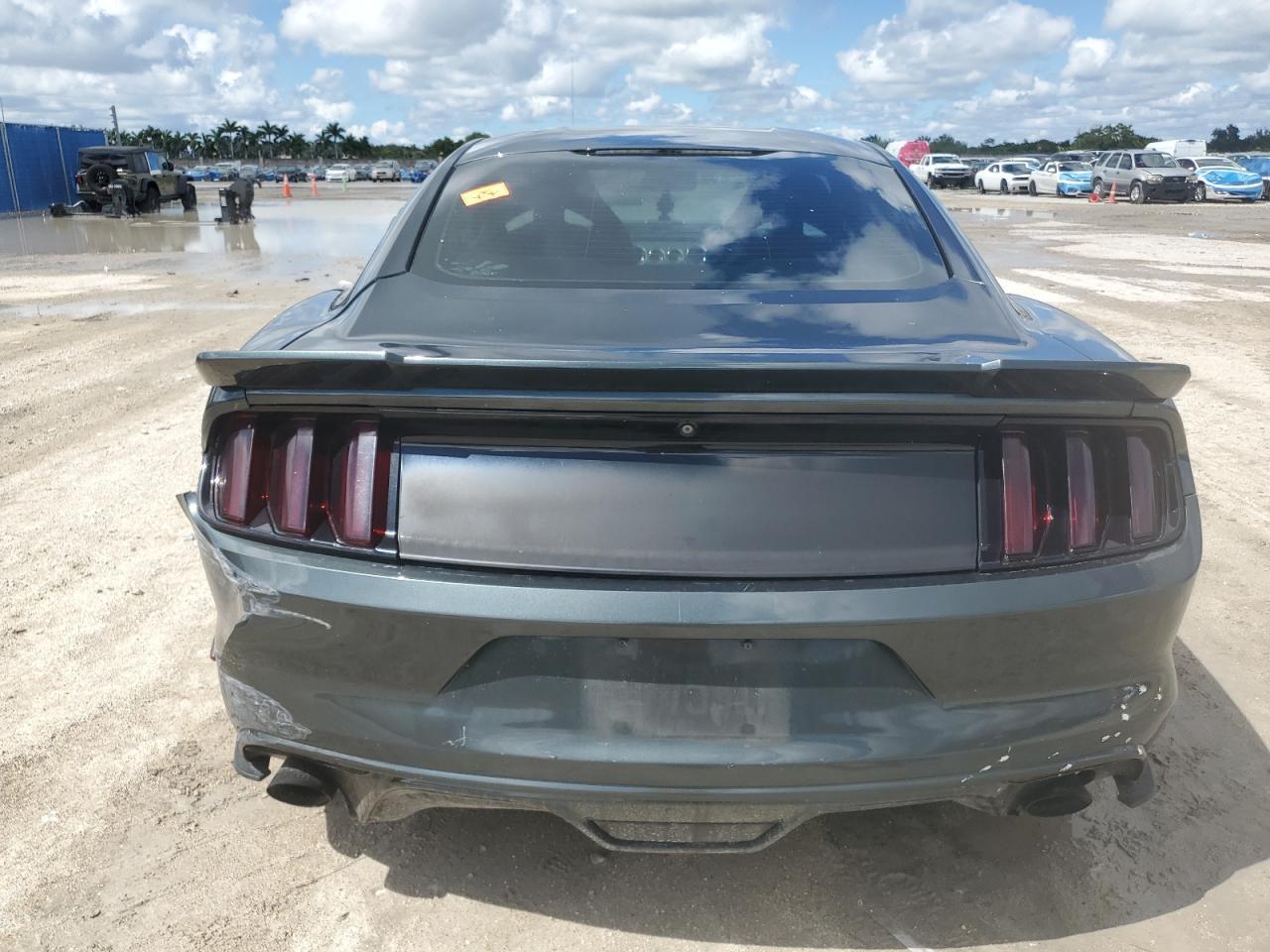 2015 Ford Mustang - Image 6