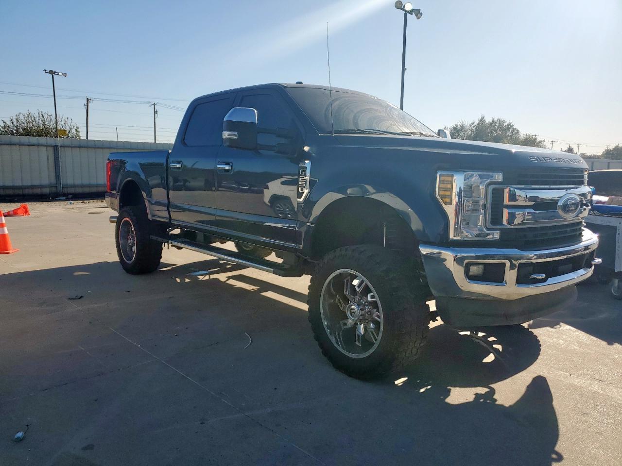 2018 Ford F250 Super Duty - Image 4