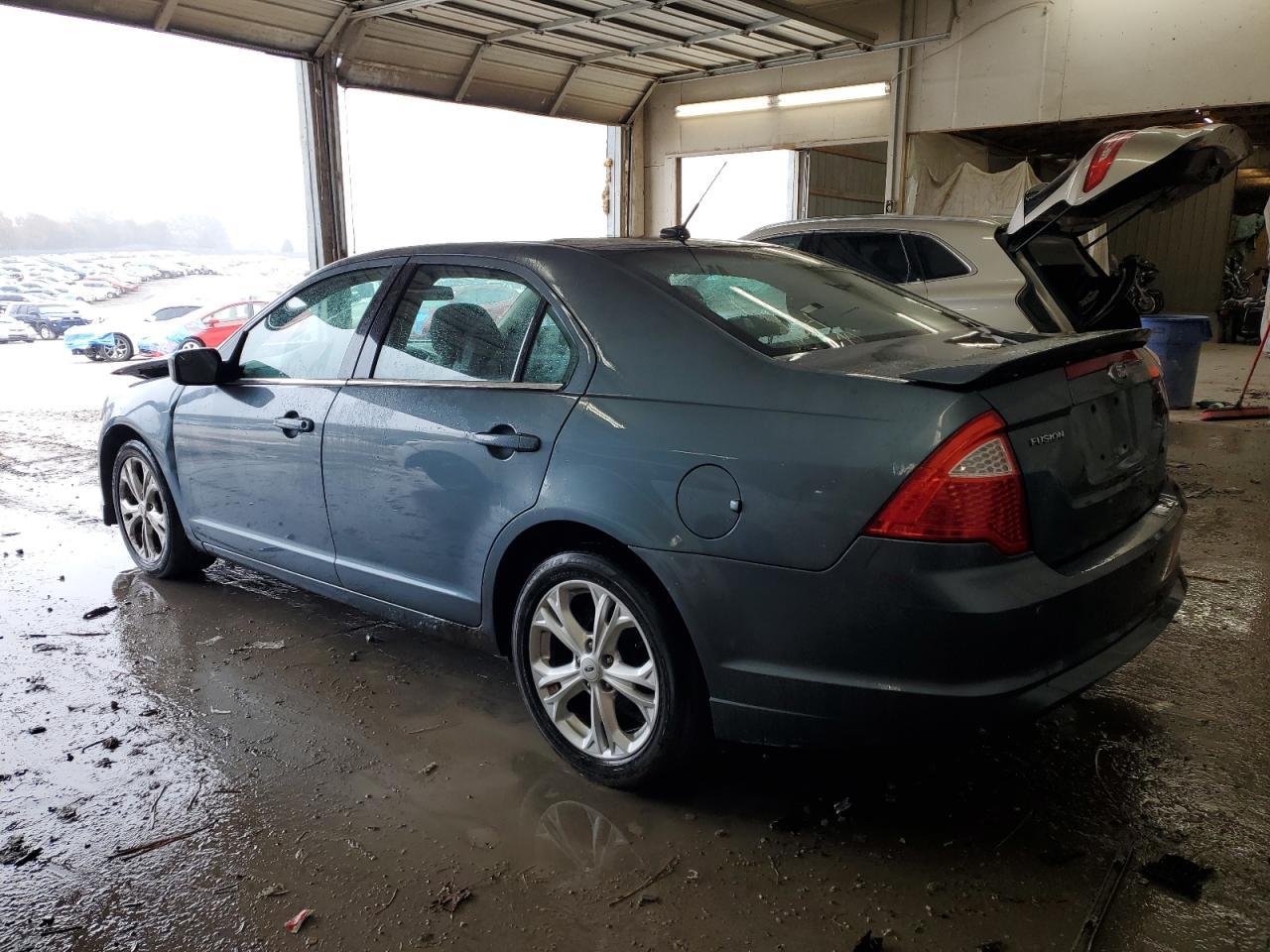 2012 Ford Fusion Se - Image 2