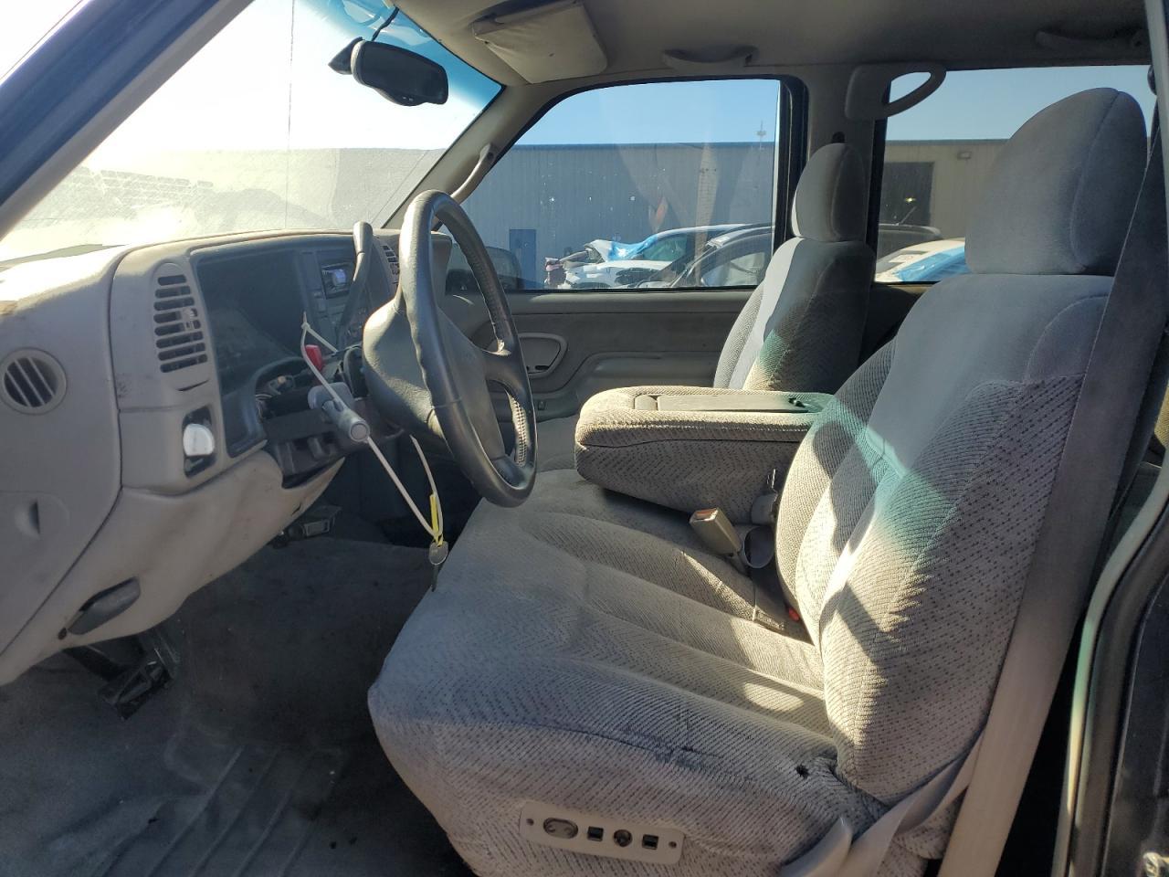 2000 Chevrolet Gmt-400 C2500 - Фото 7