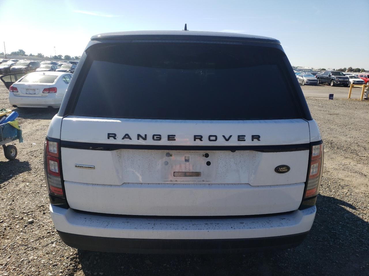 2015 Land Rover Range Rover Supercharged - Image 6