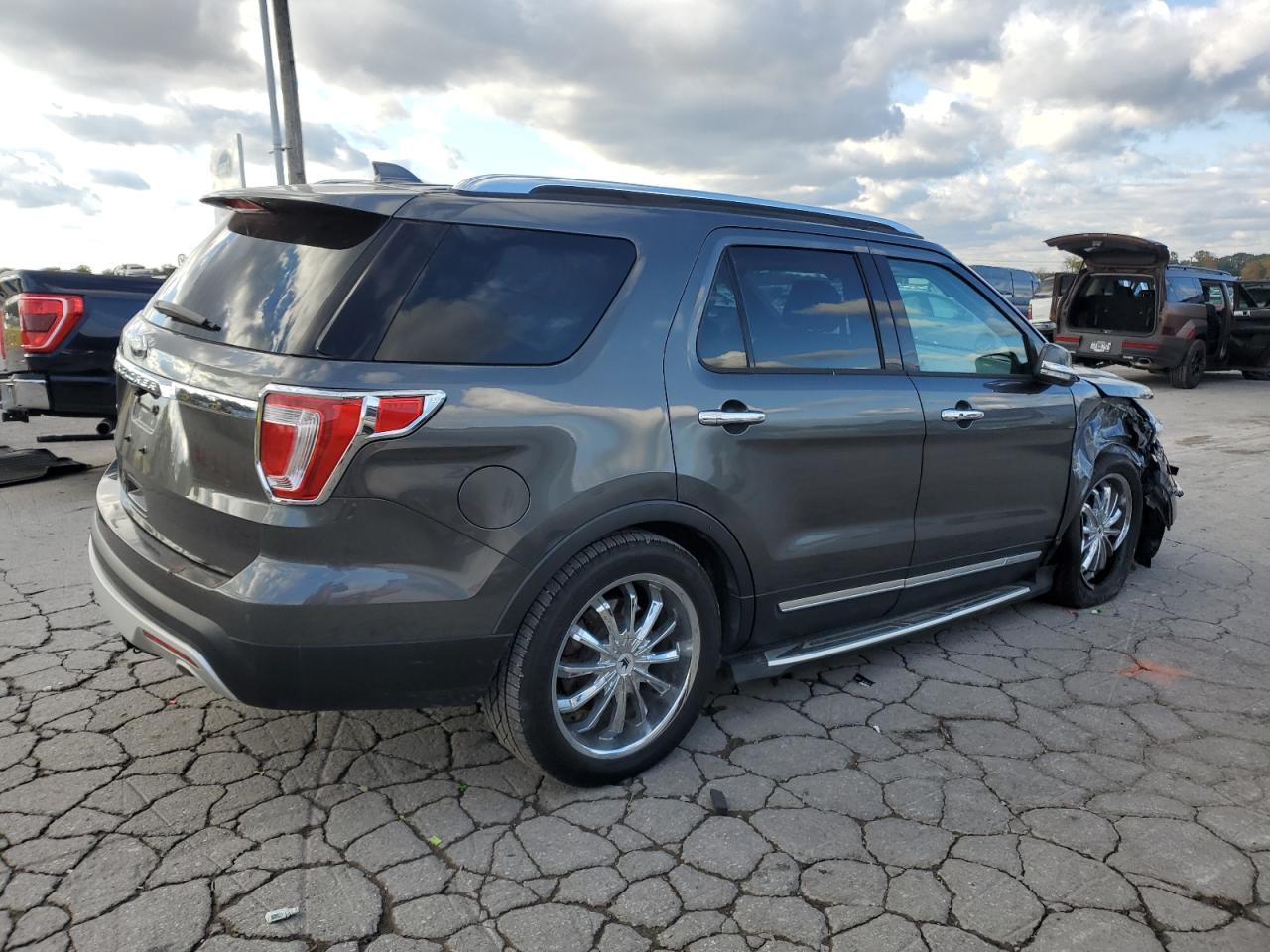 2017 Ford Explorer Limited - Фото 3