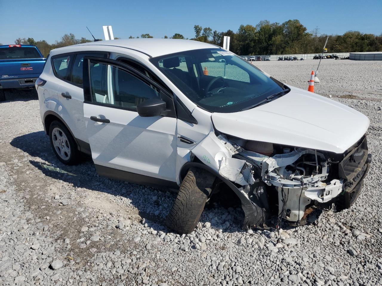 2017 Ford Escape S - Фото 4