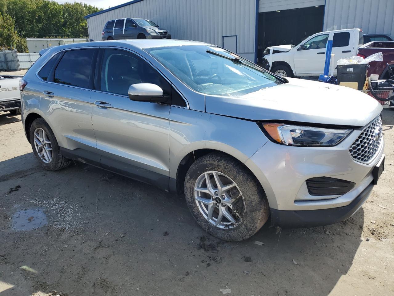 2023 Ford Edge Sel - Фото 4