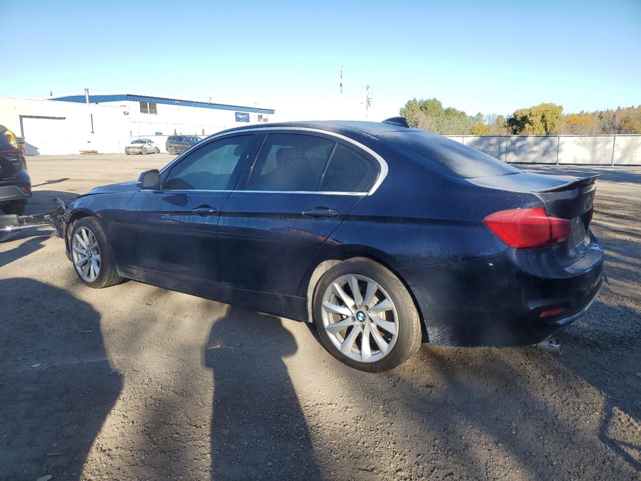 2017 BMW 320 Xi - Фото 2
