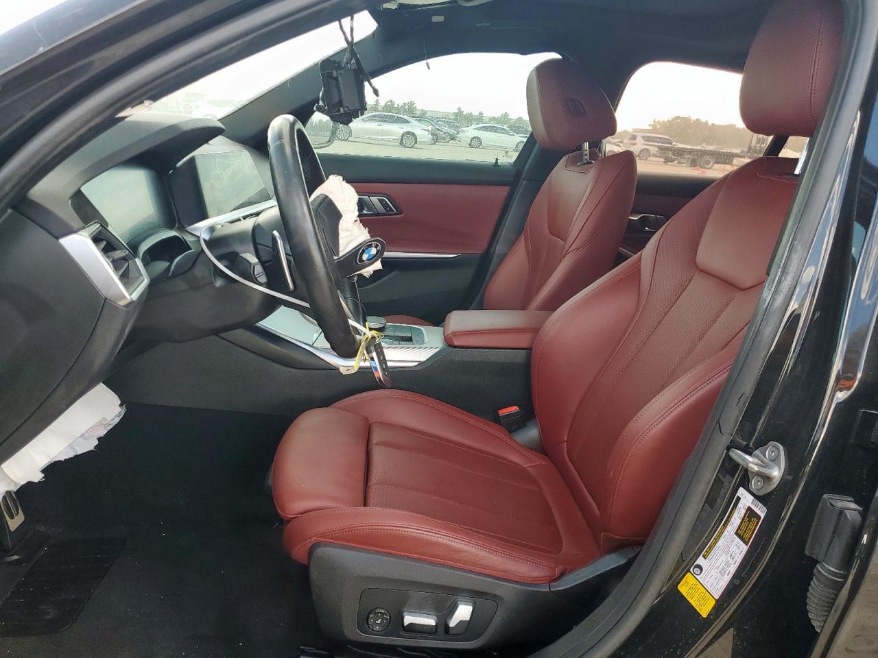 2022 BMW 330I - Фото 7