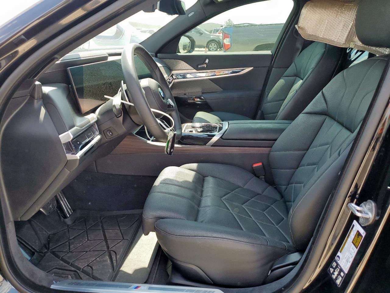 2024 BMW 760 Xi - Фото 7