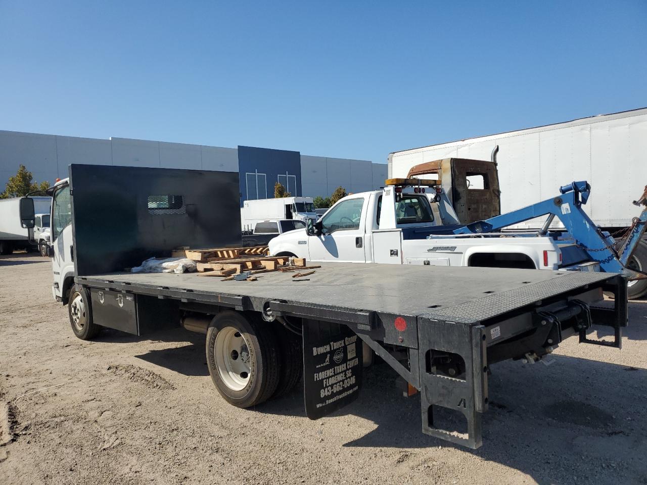 2025 Isuzu Npr Hd - Image 2