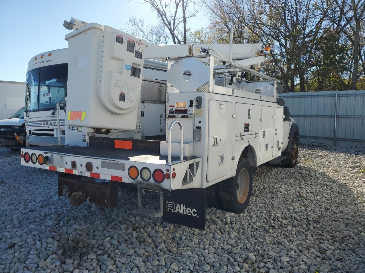 2015 Ford F450 Super Duty - Image 3