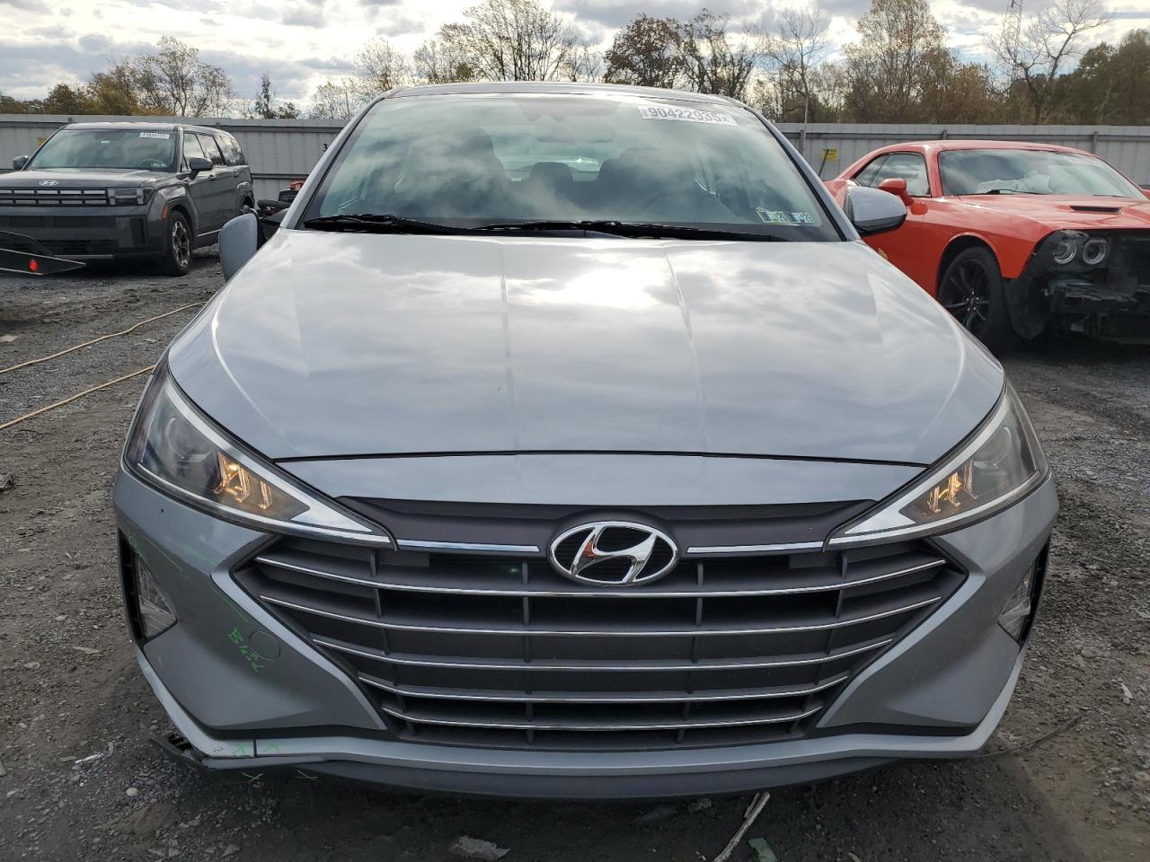 2020 Hyundai Elantra Sel - Фото 5
