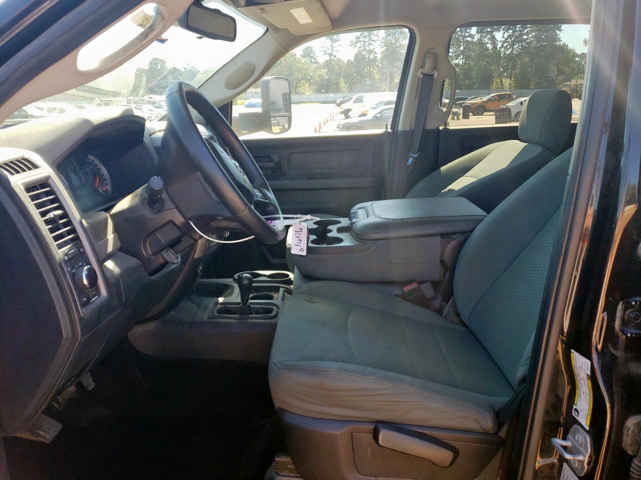 2016 Ram 3500 St - Image 7