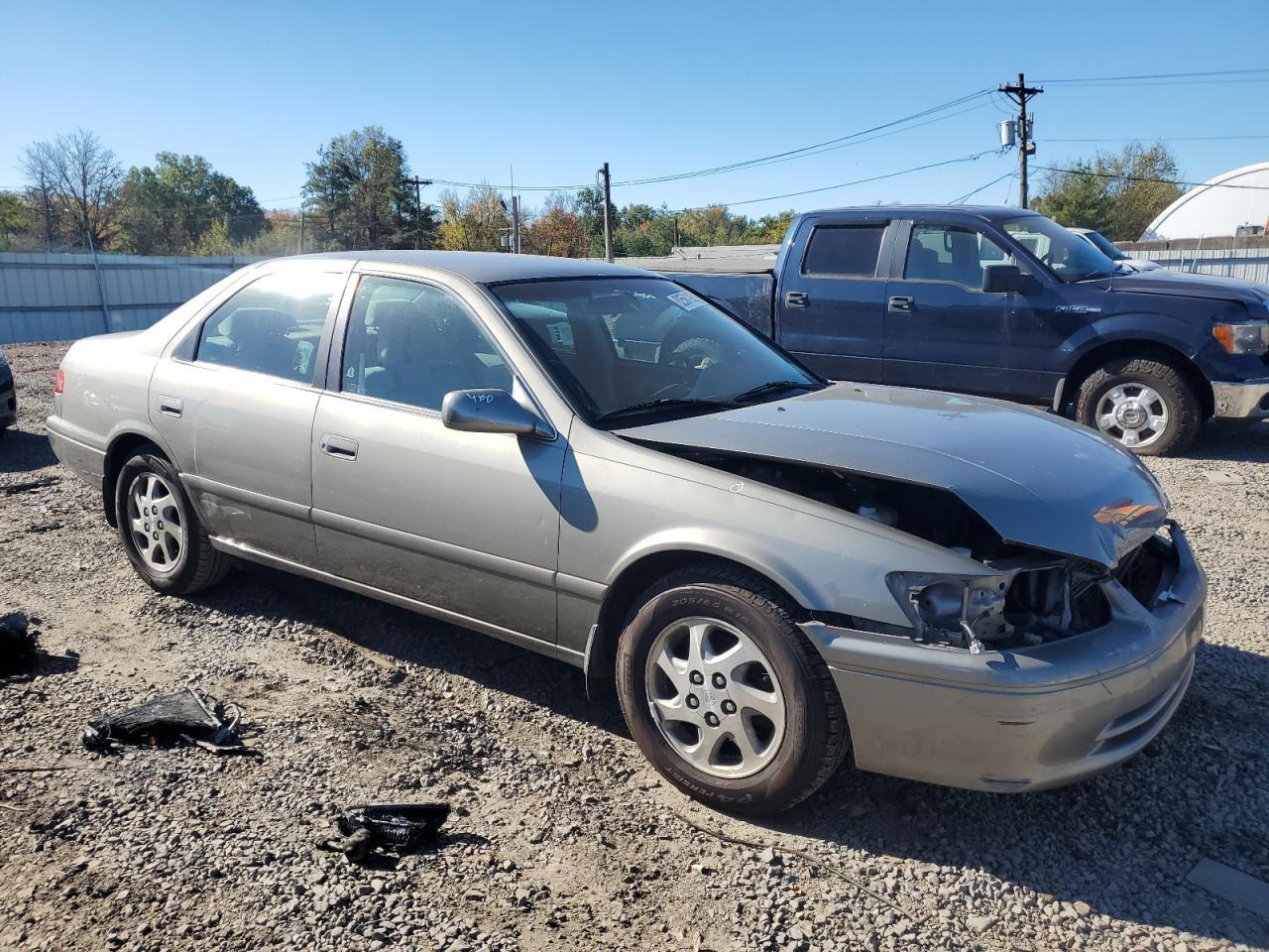 2001 Toyota Camry Ce - Image 4