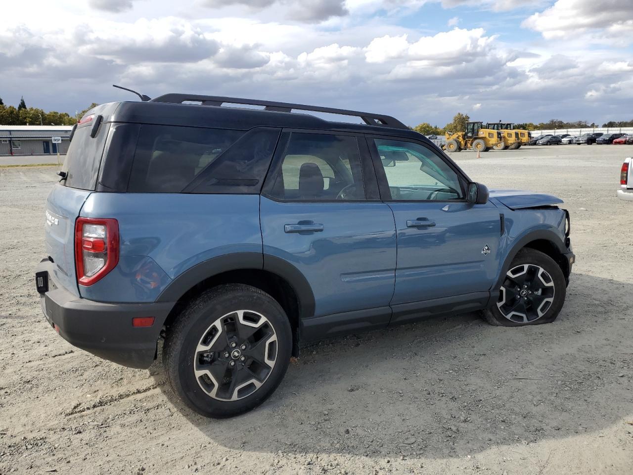 2024 Ford Bronco Sport Outer Banks - Фото 3